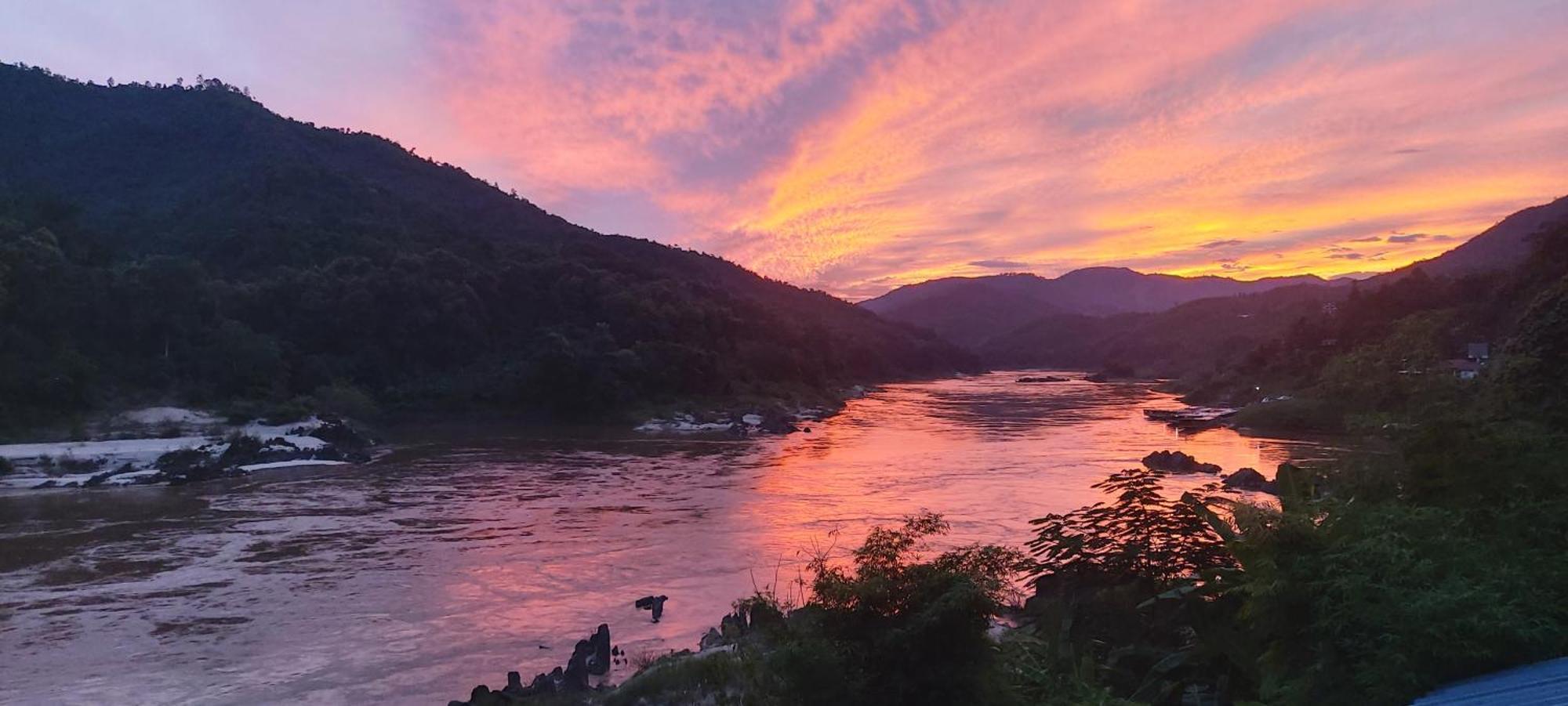Mekong Backpackers Pakbeng公寓 外观 照片