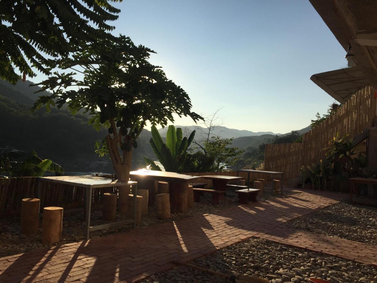 Mekong Backpackers Pakbeng公寓 外观 照片